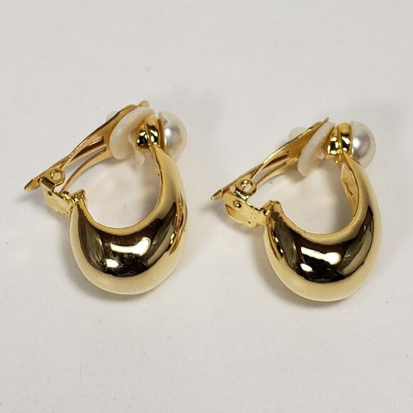 Polished Gold tone Hoop Design Clip-on Earrings - Stylish, Elegant Bold Jewelry - Picture 3 of 9